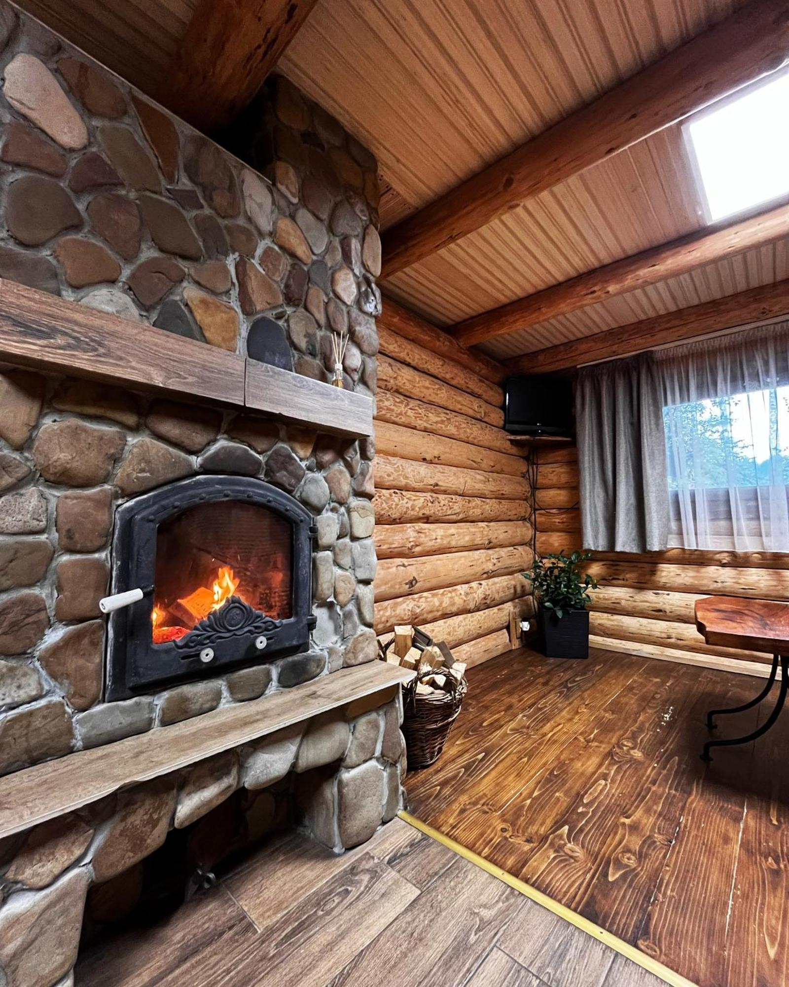 Тихий Куточок Villa Izki Exterior photo